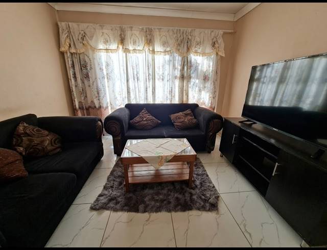 3 BEDROOM HOUSE FOR SALE IN MEYERTON PARK